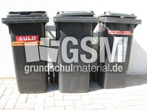 Mülltonnen.JPG
